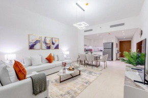 Luxurious 2BR Apartment with Burj Khalifa view
